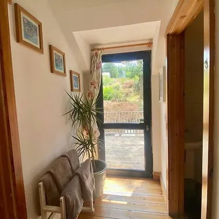 Kingsford Renovated Old Holiday home