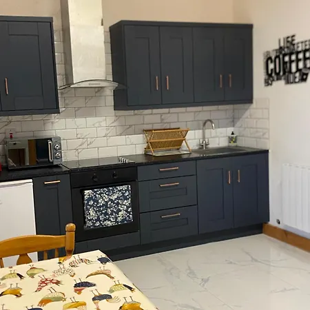 펜션 Kingsford Renovated Old 웩스퍼드